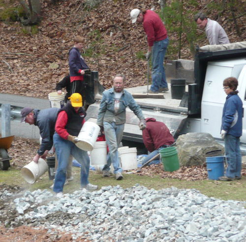 volunteers_at_work